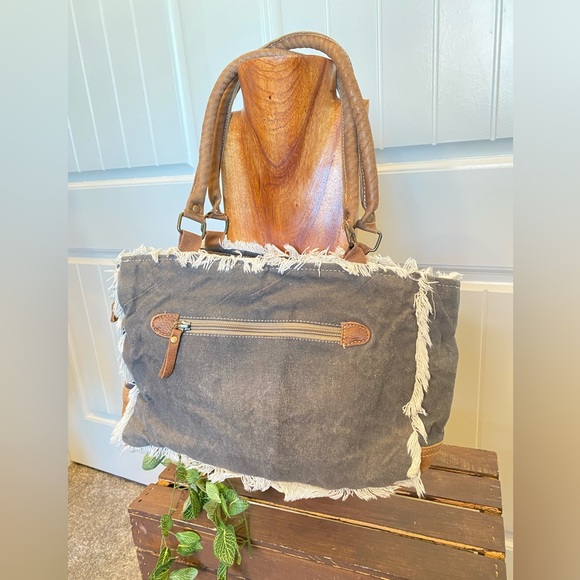 Myra Handbag Canvas, Cotton Patterned With Hide Fabric - Picture 4 of 16